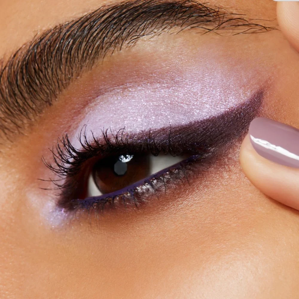 MAC #Humblebrag Lilac Frost Eye Shadow Icy Violet Purple Humblebrag